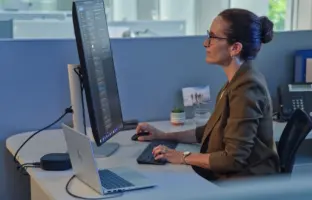 Werken op één scherm: haal meer uit virtuele bureaubladen in Windows 11
