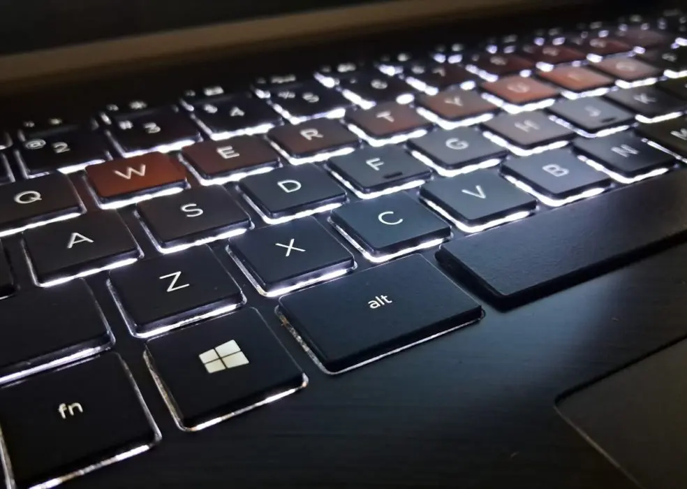 Ordinateur portable grand public pour l’entreprise : oui ou non ?