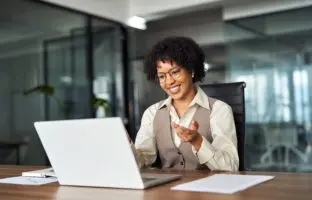 Le travail hybride chez AG Insurance est possible grâce à la bonne technologie